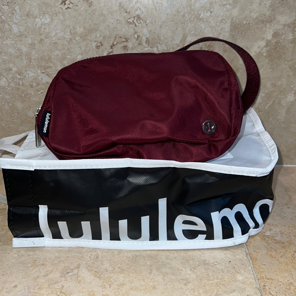 Everywhere Lululemon Belt Bag